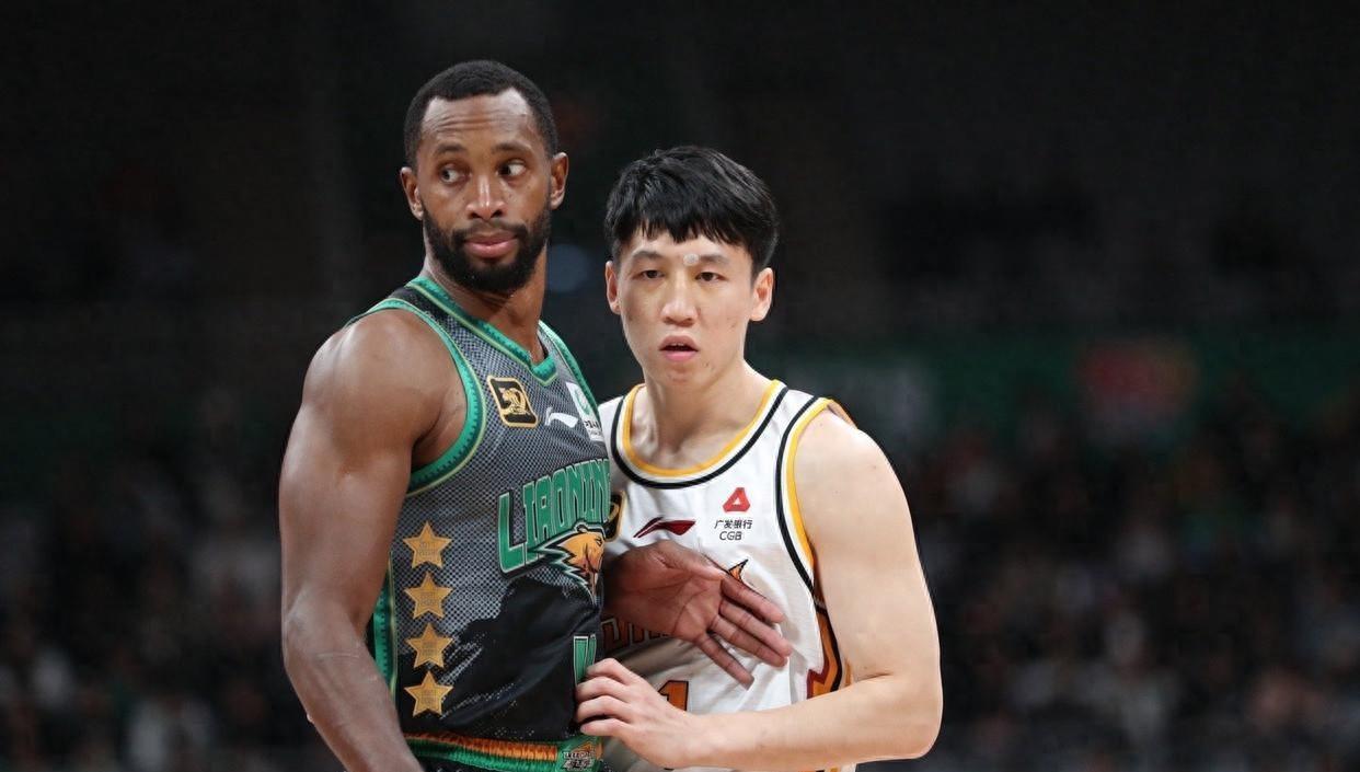 包含辽宁男篮稳扎稳打，保持势不可挡状态的词条